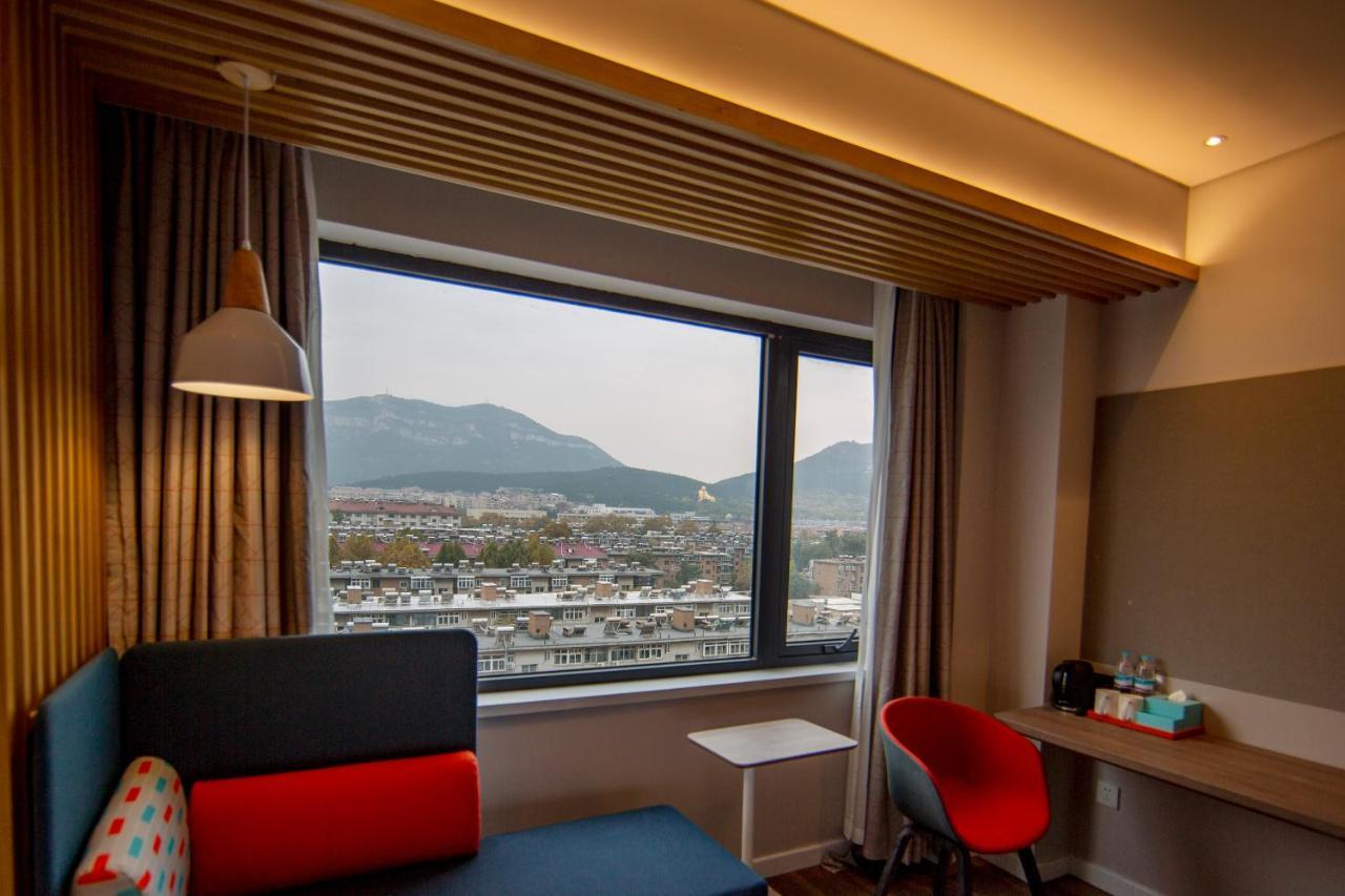 Holiday Inn Express Jinan Jingshi Road, An Ihg Hotel Exteriör bild